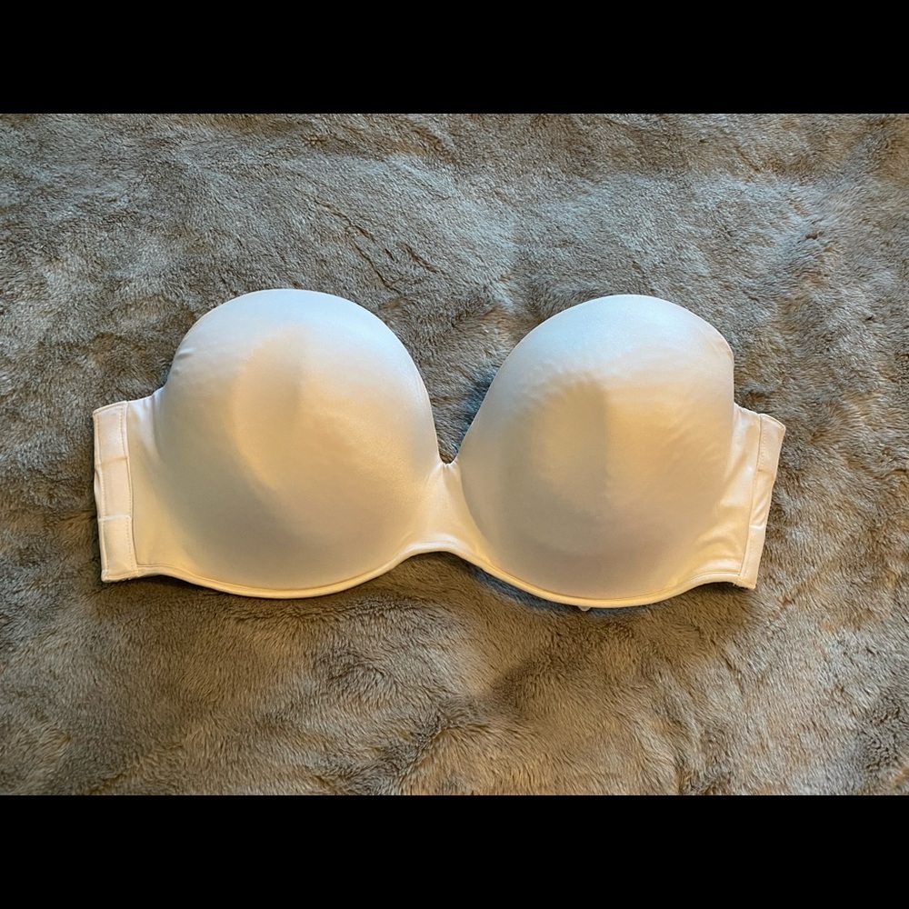 Cacique White Strapless Bra